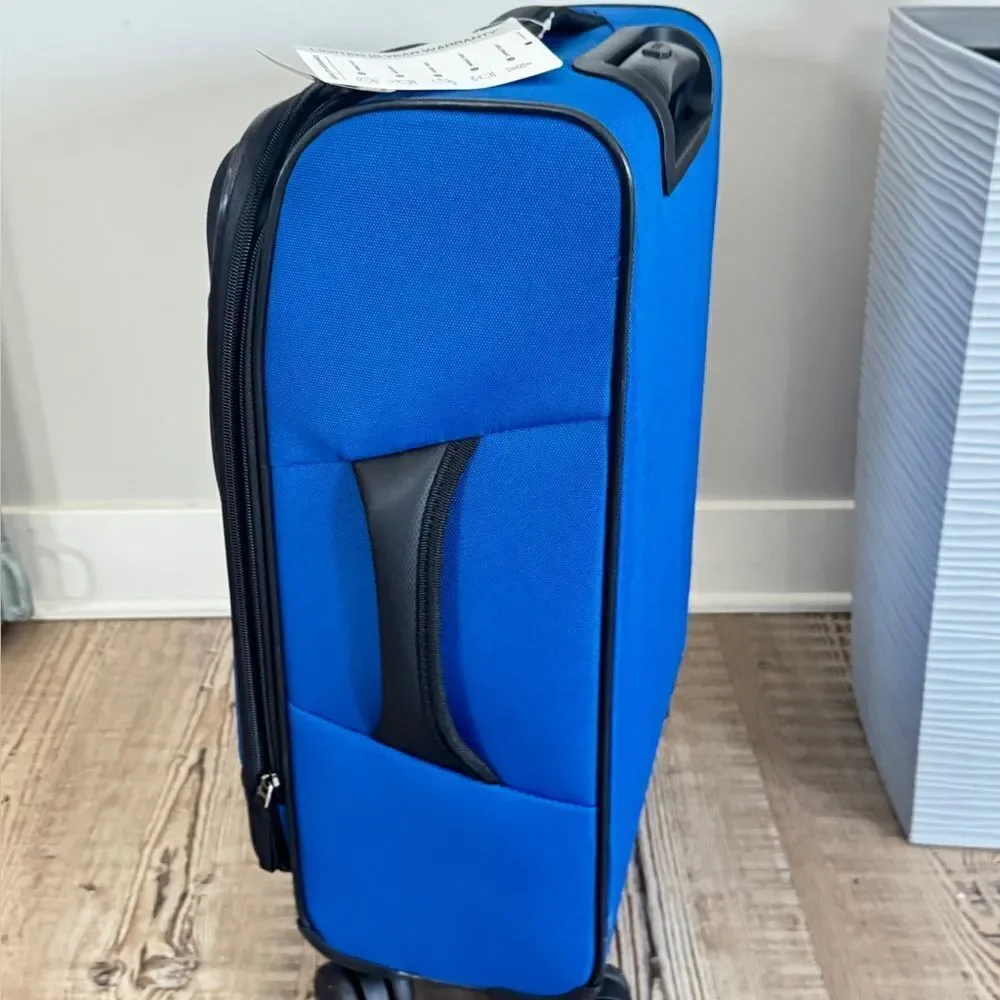 American tourister Carry-on Luggage Exp Suitcase Travel Bag Spinner Wheels